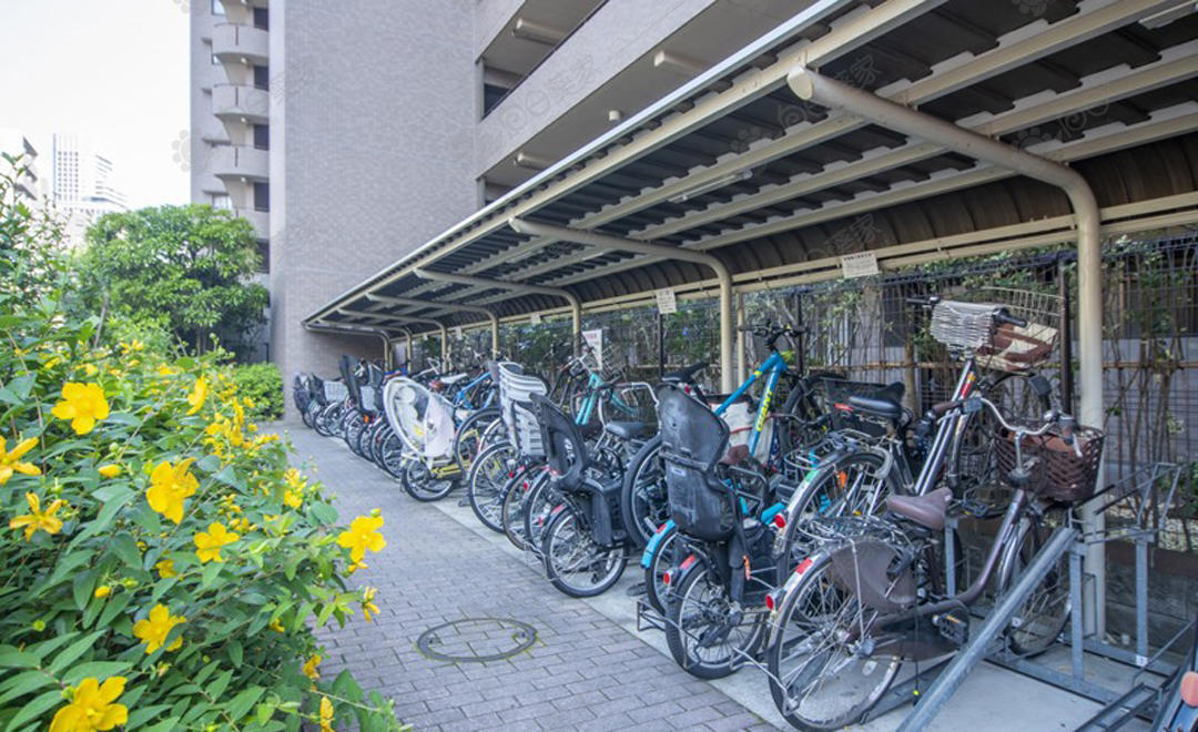 公寓自行车停车区