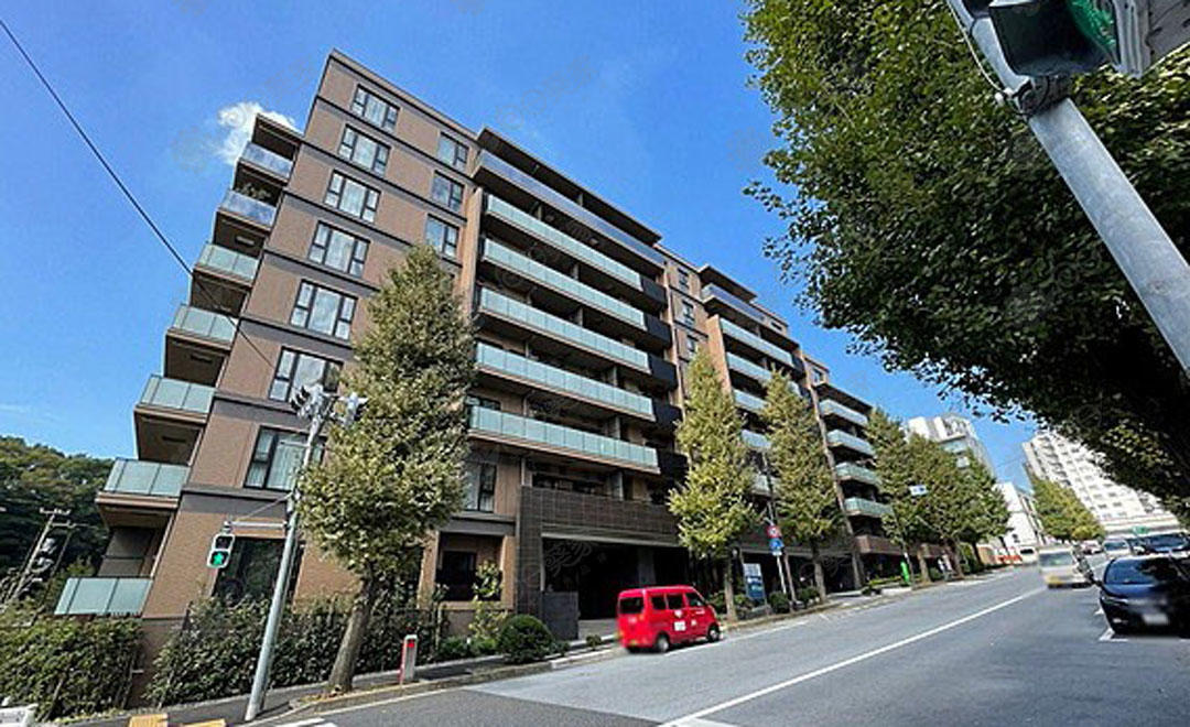 日本东京都港区新建南青山2居室高级公寓