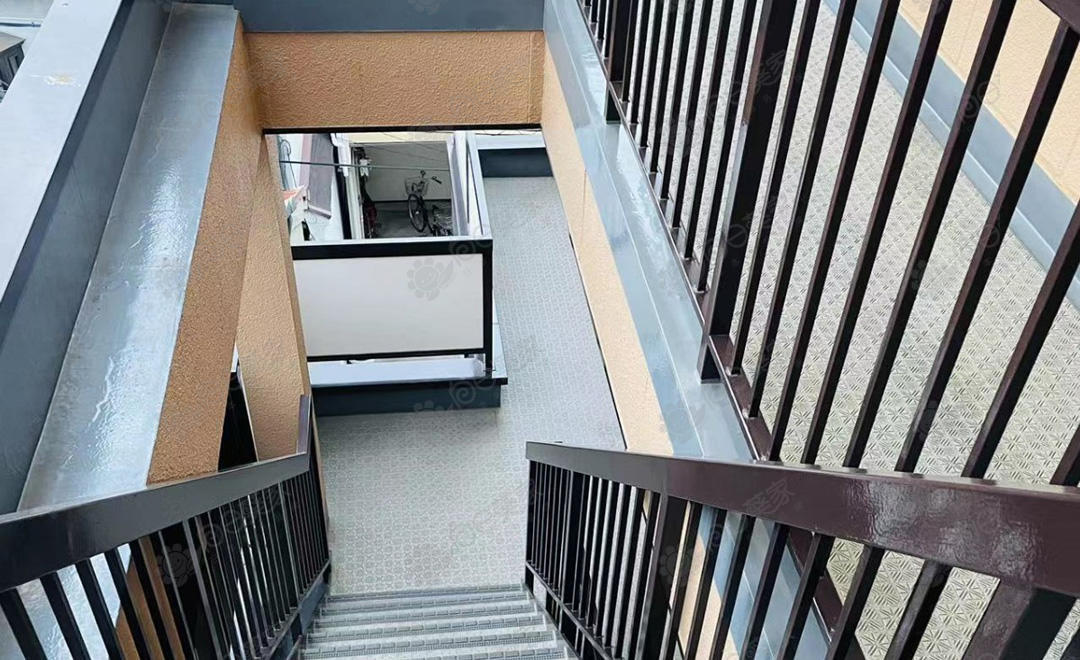 公寓楼梯
