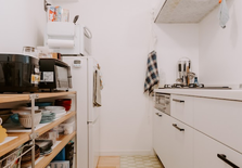 日本房子里的厨房整洁的秘诀是“背后收纳”